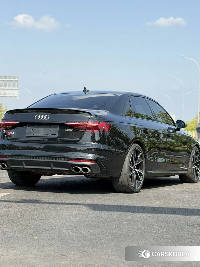 Audi S4 id 4265116 из Китая 12