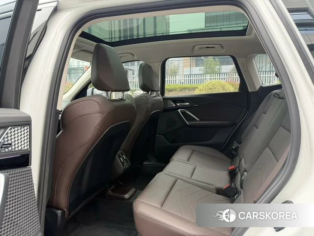 BMW X1 id 4272292 из Китая 12