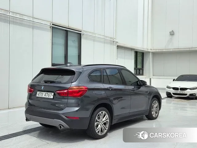 BMW X1 (F48) 2018 Серый из Кореи, фото 2