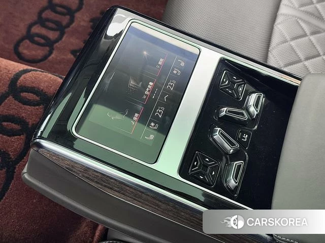 Audi A8 2024 Черный из Китая, фото 3