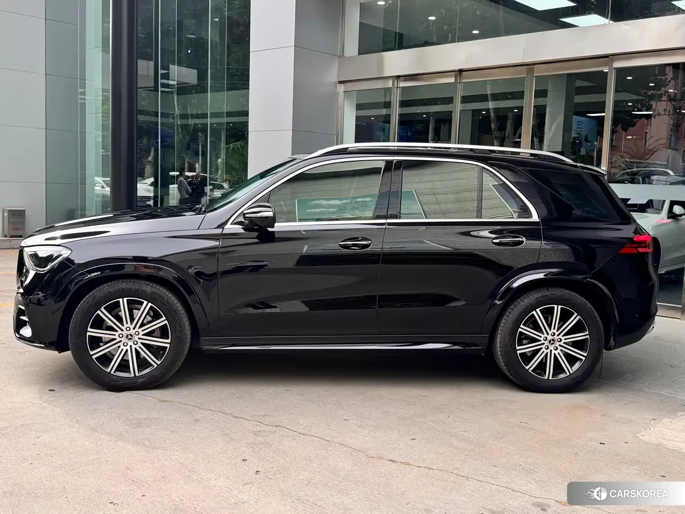 Mercedes-Benz GLE (imported) 2025 Черный из Китая, фото 6