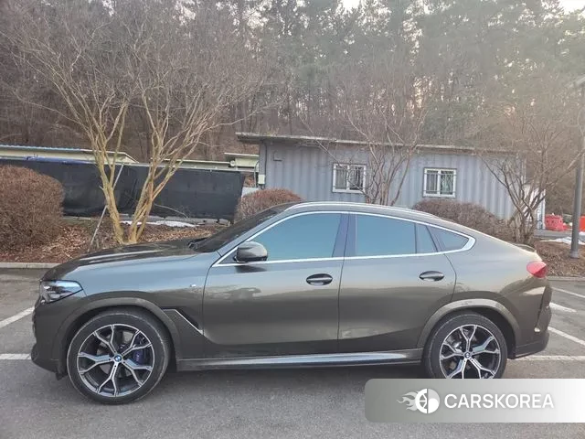 BMW X6 (G06) 2021 Коричневый из Кореи, фото 2