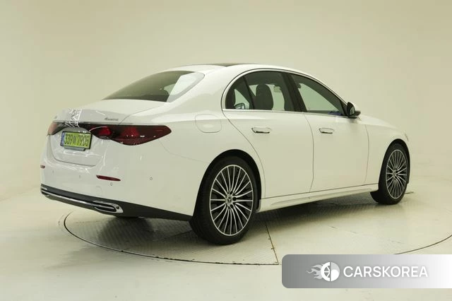 Mercedes-Benz E-Class W214 id 4680028 из Кореи 10