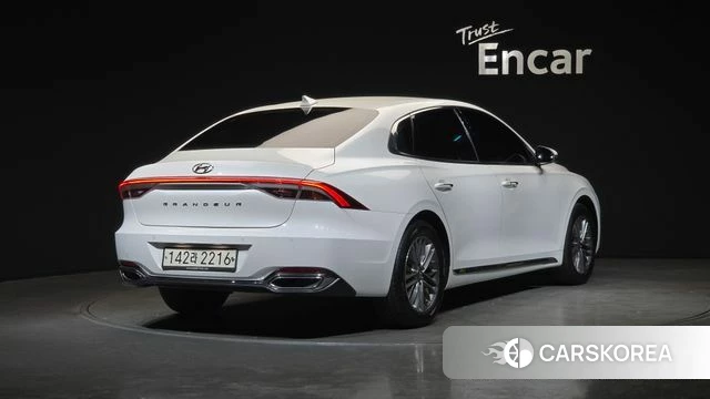 Hyundai The New Grandeur IG id 3834178 из Кореи 12