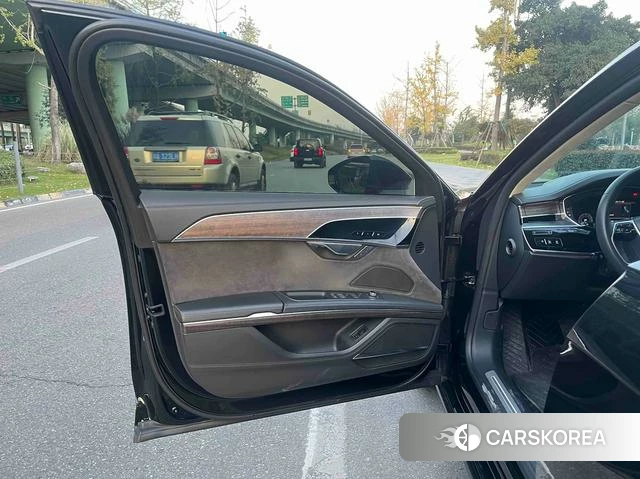 Audi A8 id 4219191 из Китая 12