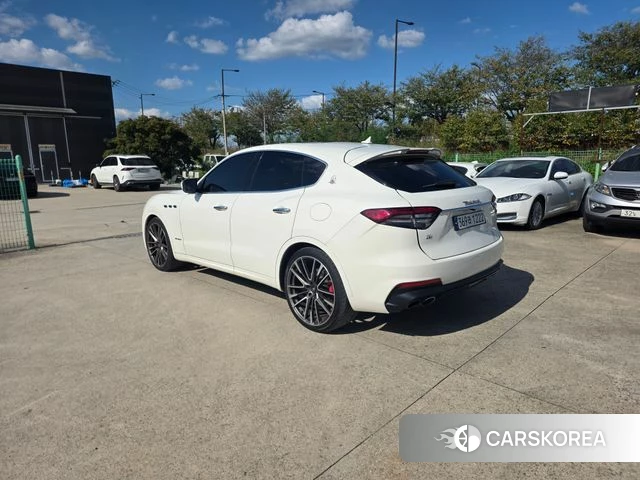 Maserati Levante id 4887325 из Кореи 7