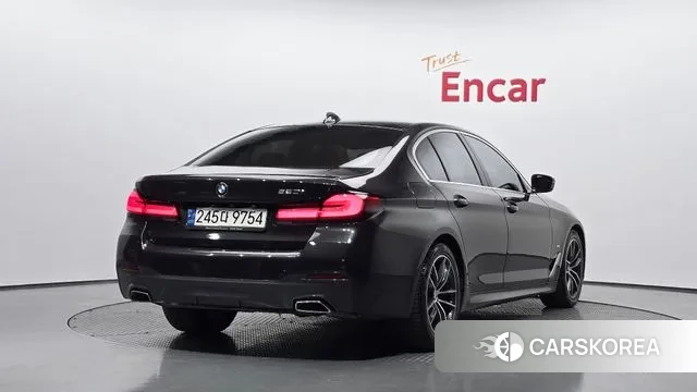 BMW 5 Series (G30) id 3422129 из Кореи 12