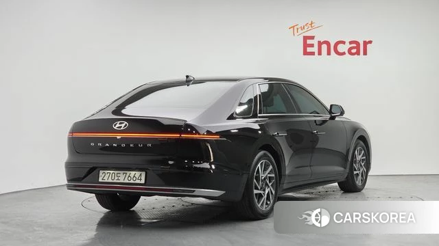 Hyundai Grandeur (GN7) id 4428071 из Кореи 12