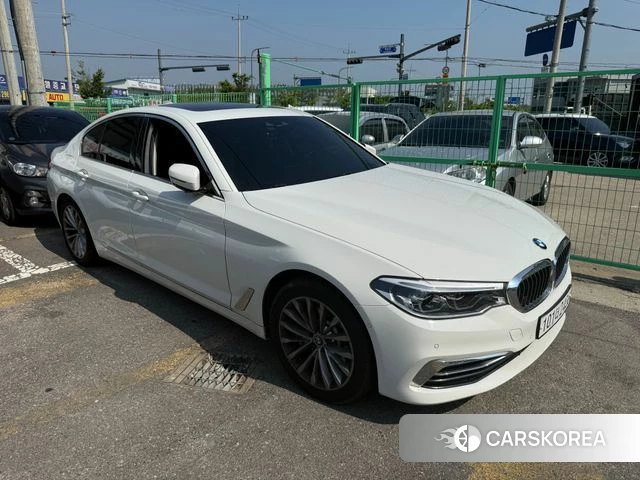 BMW 5 Series (G30) 2019 Жемчужный цвет из Кореи, фото 5