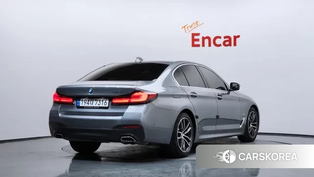 BMW 5 Series (G30) id 3528864 из Кореи 12