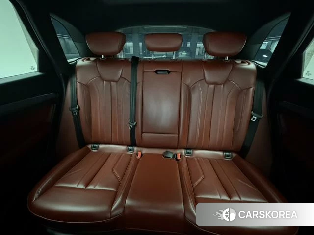 Audi Q5L id 4271756 из Китая 9