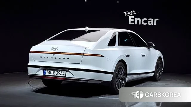 Hyundai Grandeur Hybrid (GN7) id 2930377 из Кореи 12