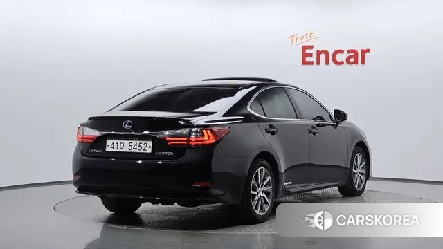 Lexus New ES300h id 3368922 из Кореи 12