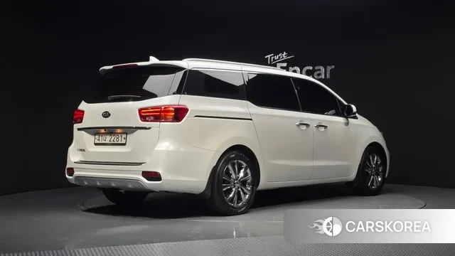 Kia The New Carnival id 3651884 из Кореи 12