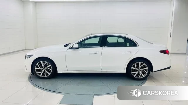 Mercedes-Benz E-Class W214 id 2899842 из Кореи 12