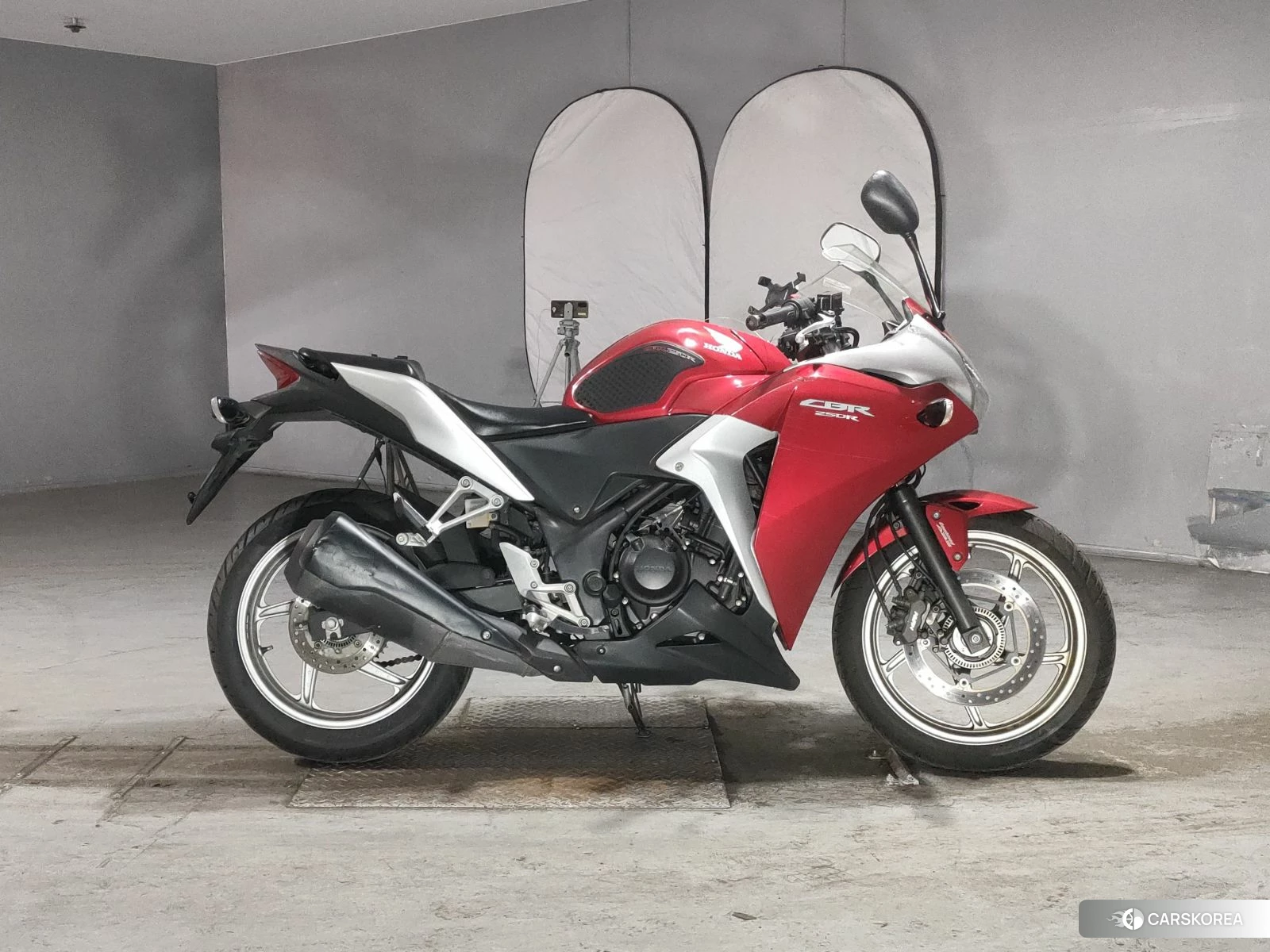 Проданный Honda CBR250R id 4192993 из Японии, фото 2