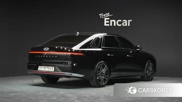 Hyundai Grandeur Hybrid (GN7) id 3891875 из Кореи 12