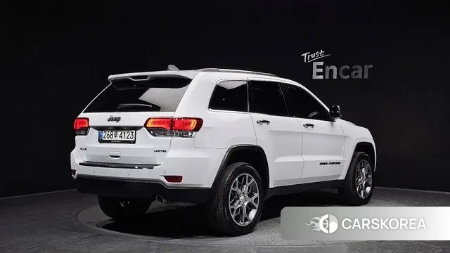 Jeep Grand Cherokee id 3717529 из Кореи 12