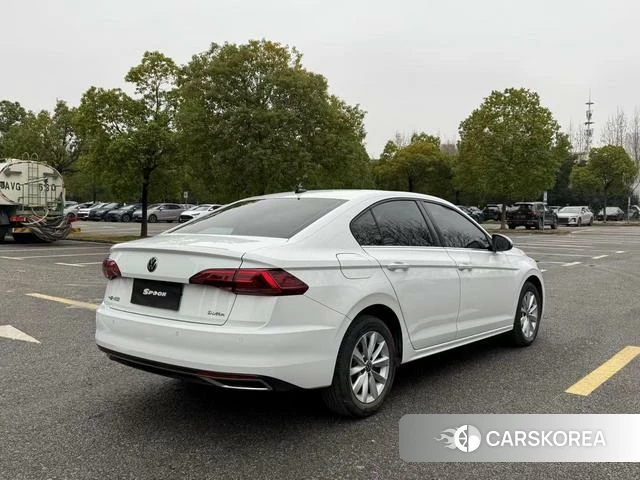 Volkswagen Bora 2021 Белый из Китая, фото 2