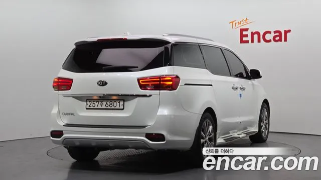 Kia The New Carnival id 2813111 из Кореи 12