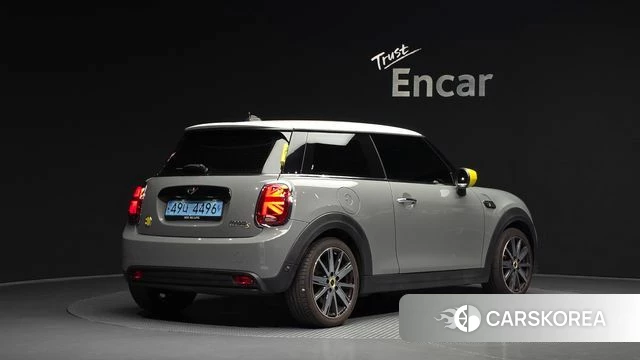 Mini Cooper Electric id 4692545 из Кореи 12