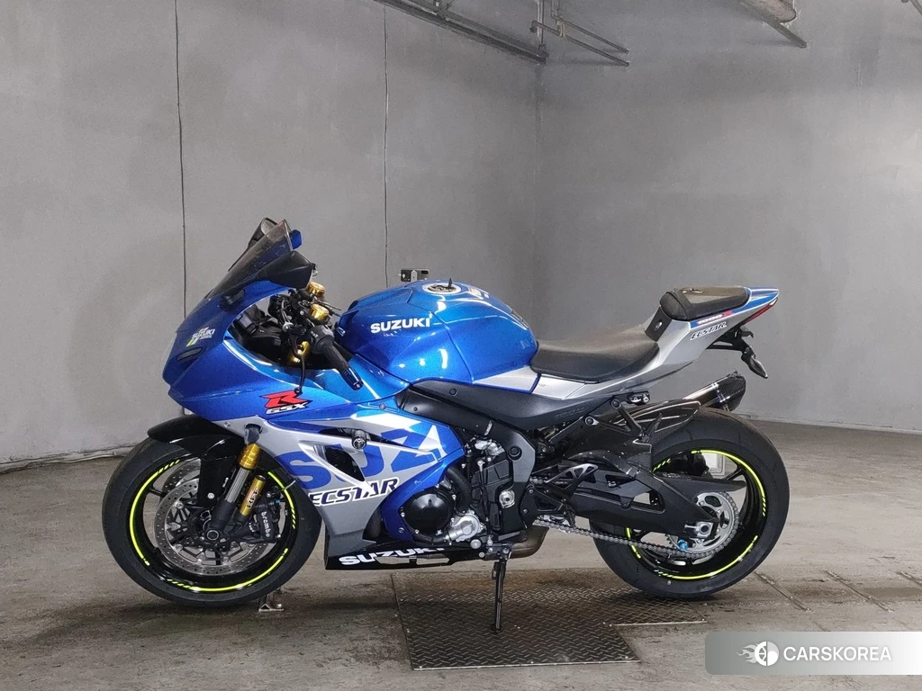 Проданный Suzuki GSX-R1000R 2022 из Японии