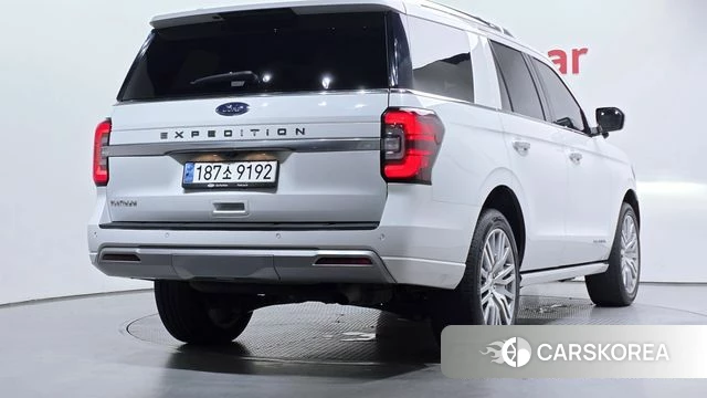 Ford Expeditation id 4735348 из Кореи 12
