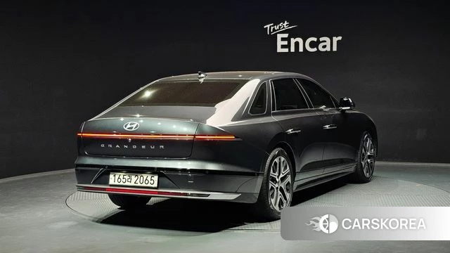 Hyundai Grandeur (GN7) id 3909867 из Кореи 12