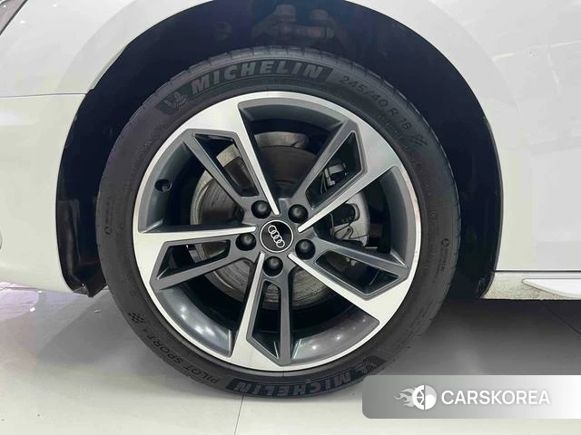 Audi A4L id 4258968 из Китая 12