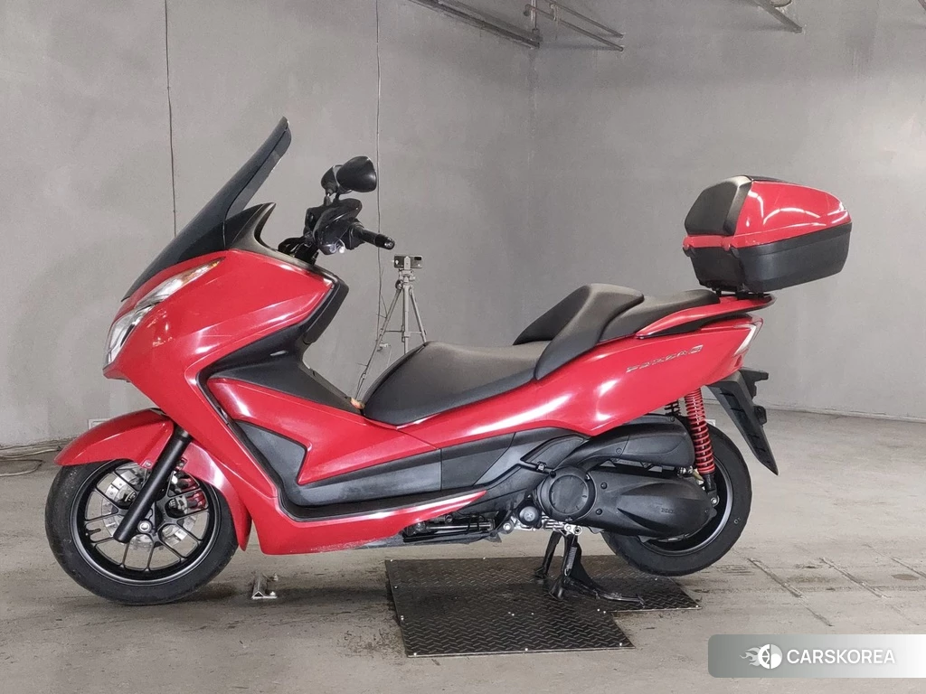 Проданный Honda FORZA 2013 из Японии