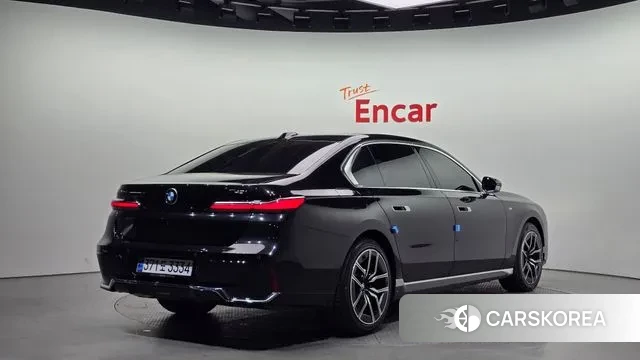 BMW 7 Series (G70) id 3544486 из Кореи 12