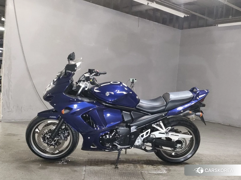 Проданный Suzuki BANDIT 1250F 2010 из Японии