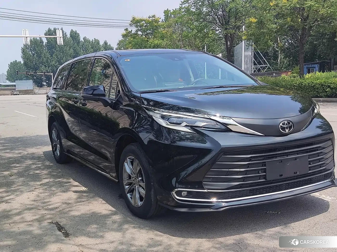 Toyota Sienna 2026 Черный из Китая, фото 2