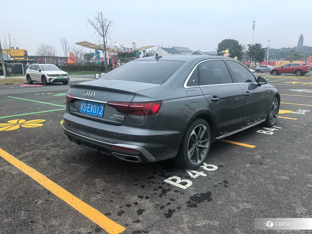 Audi A4L 2020 Темно-серый из Китая, фото 2