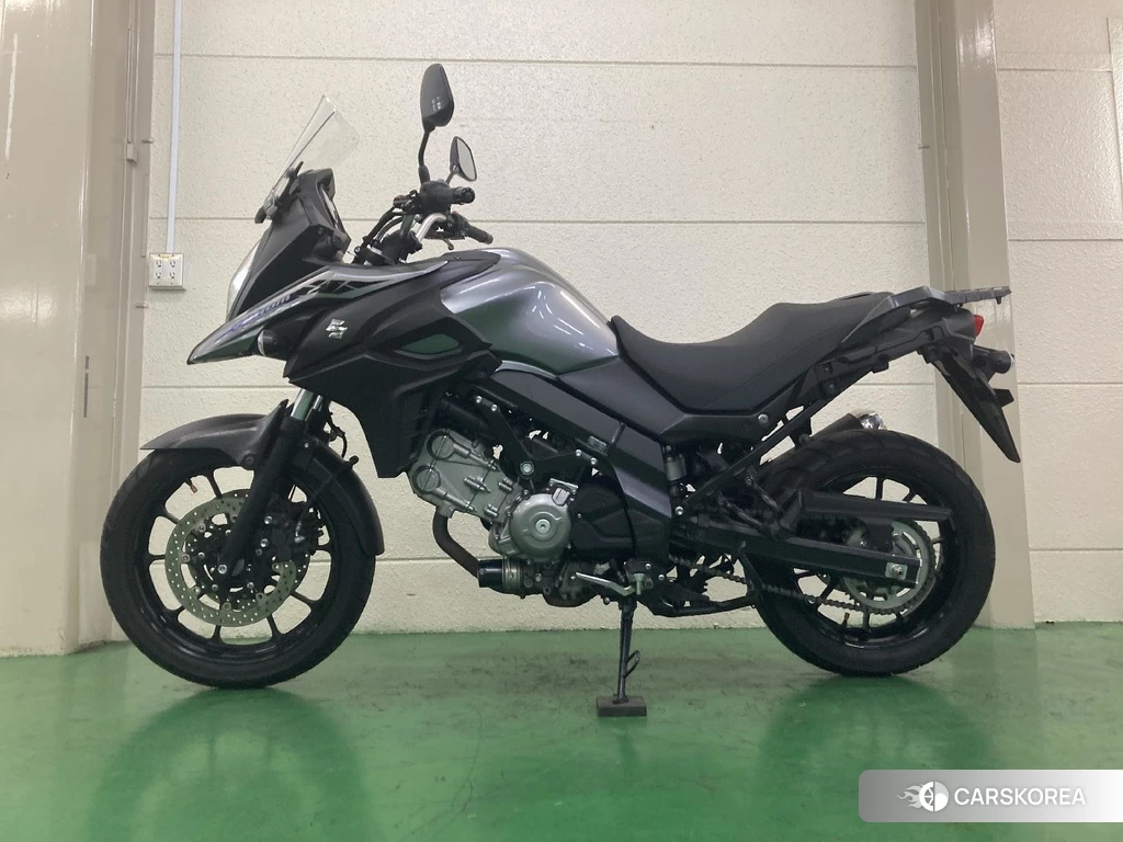 Проданный Suzuki V-STROM 650 DL650 ABS 2021 из Японии, фото 2