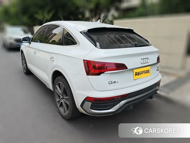 Audi Q5L Sportback 2022 Белый из Китая, фото 2