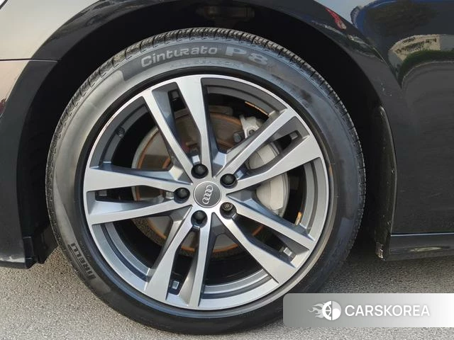 Audi A6L id 3890002 из Китая 8