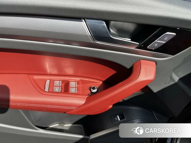 Audi Q5L id 4265058 из Китая 12