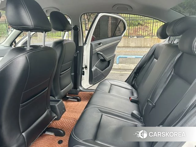 Volkswagen Lavida id 4256113 из Китая 12