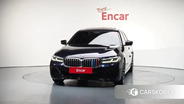 BMW 5 Series (G30) id 3360544 из Кореи 12