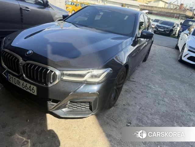 BMW 5 Series (G30) 2022 Черный из Кореи, фото 2