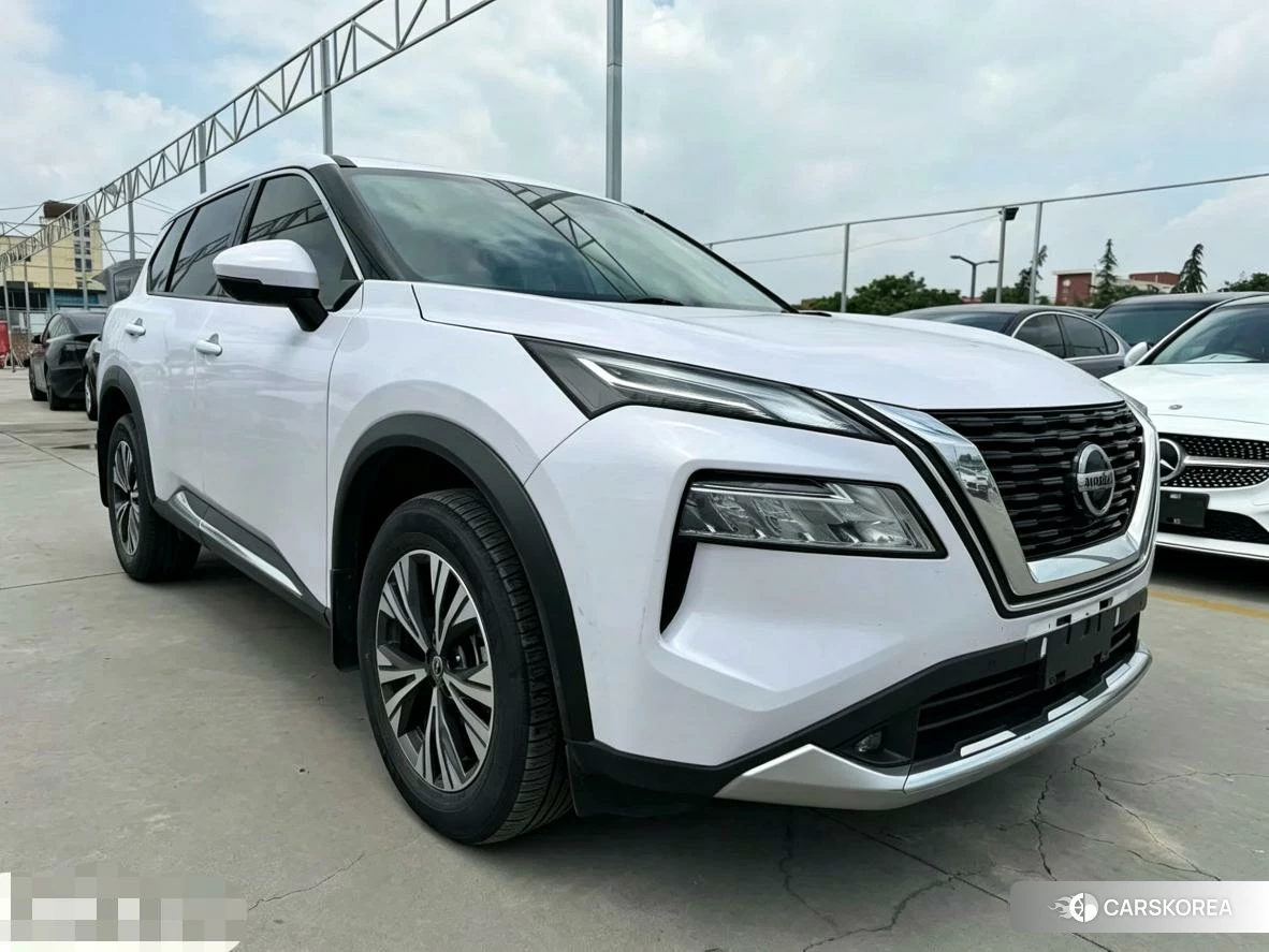 Nissan Qijun 2021 Белый из Китая, фото 2