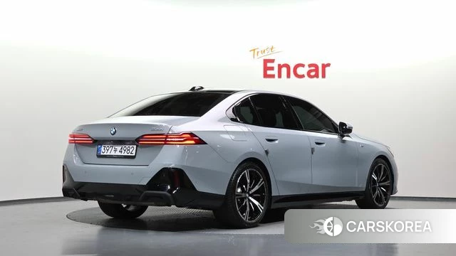 BMW 5 Series (G60) id 4739683 из Кореи 12