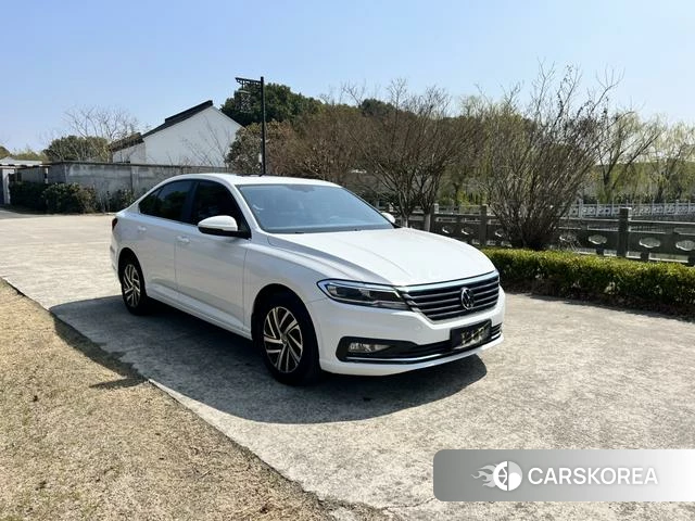 Volkswagen Lavida 2022 Белый из Китая, фото 2