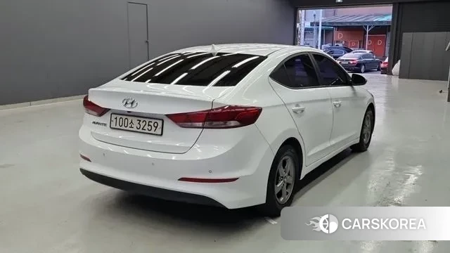 Hyundai Avante AD id 3568797 из Кореи 10