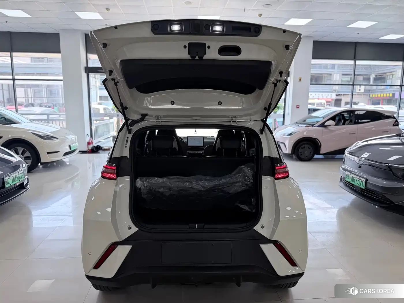 BYD Seagull 2023 Белый из Китая, фото 5