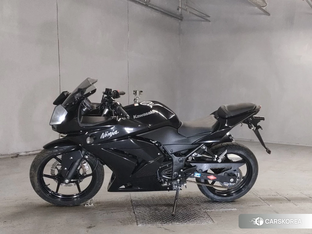 Проданный Kawasaki NINJA 250R id 4164939 из Японии, фото 2