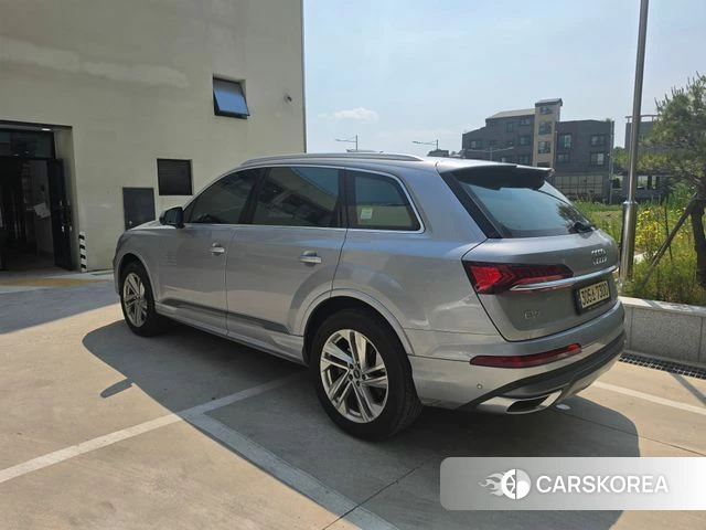 Audi Q7 (4M) 2021 Серебряный из Кореи, фото 6
