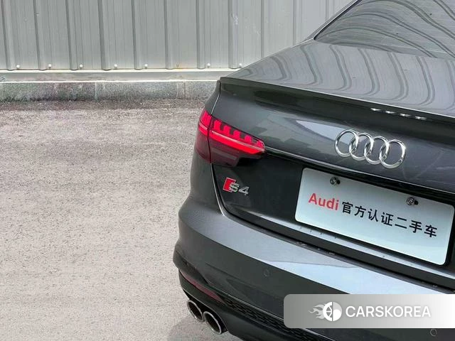 Audi S4 id 4359492 из Китая 12