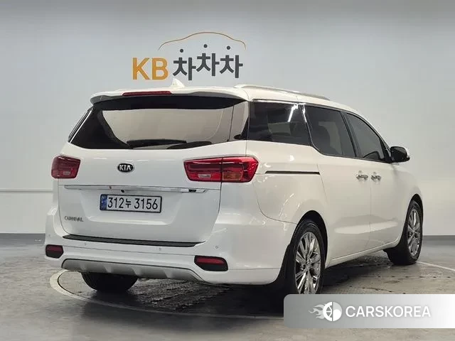 Kia The New Carnival id 3656414 из Кореи 11